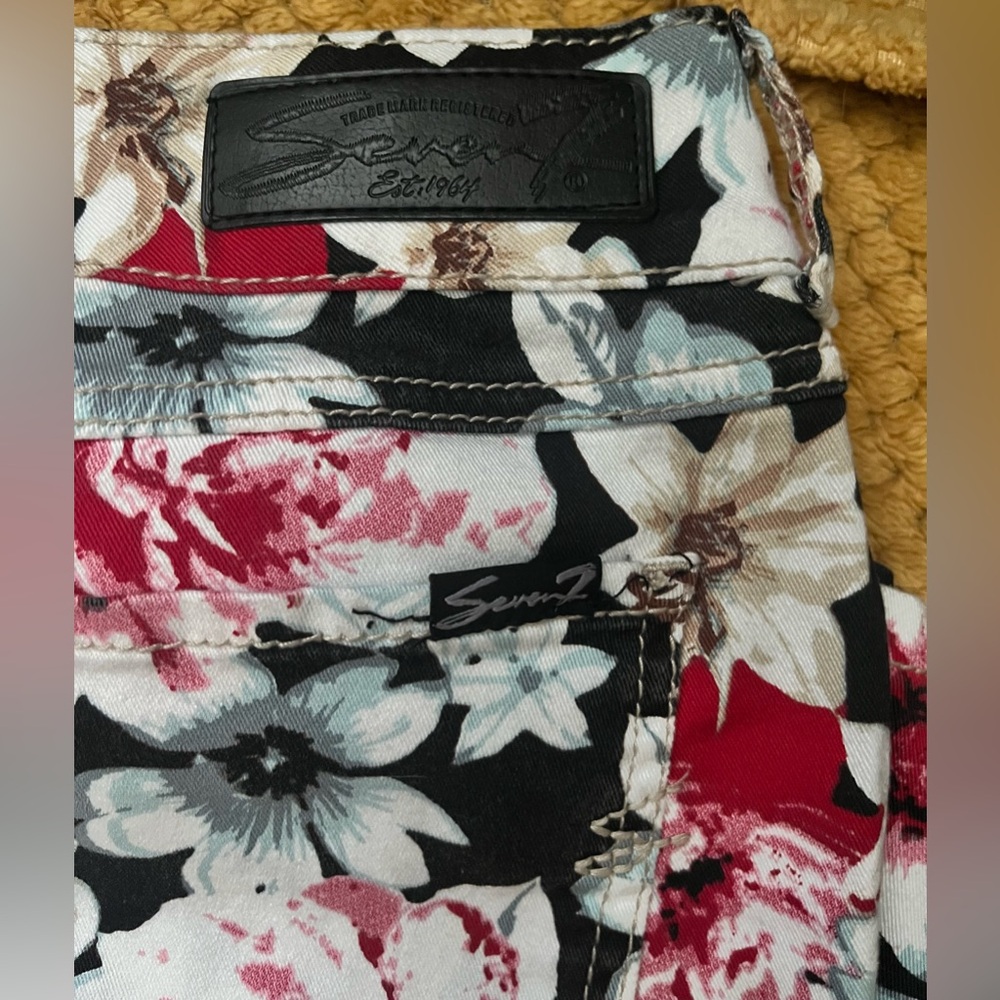 Floral legging pants